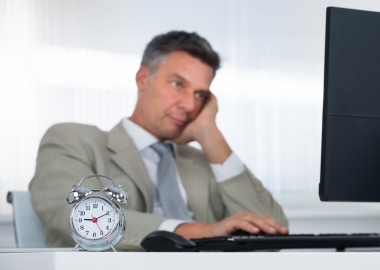 Researchers suggest that if you must sit for long periods of time, you get up and move every 30 minutes. (Photo: Getty Images)