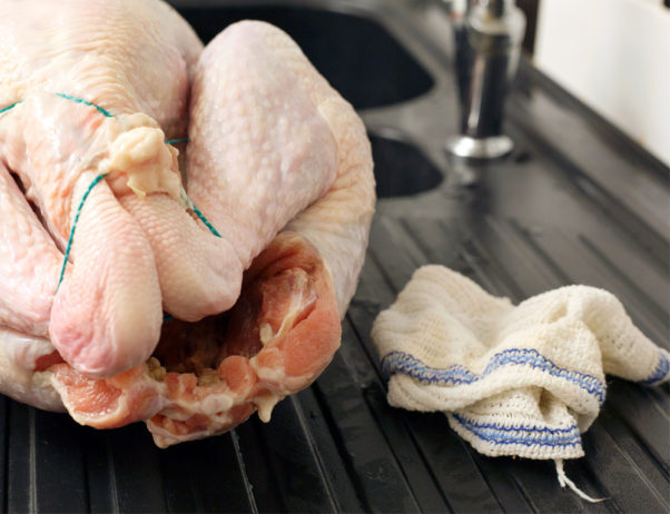 Turkeys should only be thawed in the refrigerator, cold water or the microwave. (Photo: jax10289/iStock)