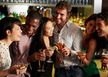 Singles across the U.S. are indicating new trends for the future of dating. (Photo: Thinkstock)