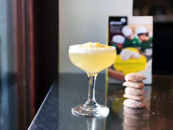 The Royal's monthly Royal Knights series will feature Girl Scout cookie-inspired cocktails tonight inlcuding this Daisey No More, based on Savannah Smiles cookies. (Photo: The Royal)