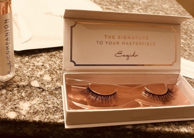 Esquido Lashes are made from mink hairs. (Photo: Emma Blancovich/DC on Heels)