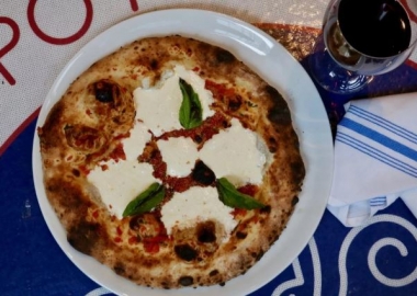 There are six specialty pizzas and a build-your-own option on the menu. (Photo: Evy Mages)