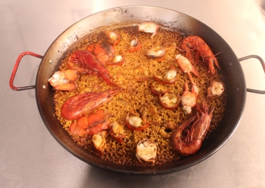 Paella de la duquessa de Denía with lobster, red prawn, cuttlefish and sénia rice. (Photo: Mark Heckathorn/DC on Heels)