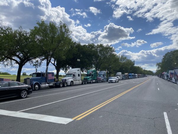 Dozens of tractor trailers parked along Constitution Avenue on Saturday. (Photo: Nikki Schwab/Twitter)