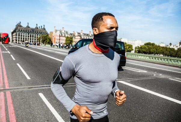 A man running in Central London in the early morning. (Photo: Getty Images)