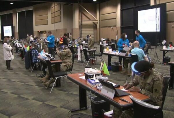 A mass vaccinateion site staffed by the National Guard at the Tinley Park Convention Center near Chicago. (Photo: ABC News)