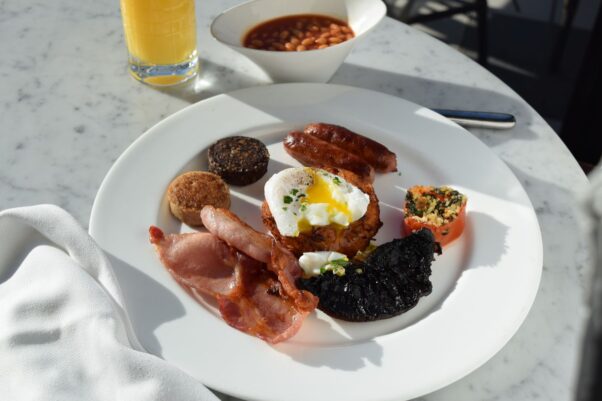 The Pembroke's Irish breakfast. (Photo: Doyle Collection)
