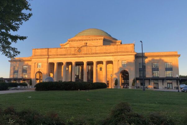 The exterior of the Science Center of Virginia with columns on the front and a dome on top. (Photo: Ed McLaughlin/Facebook)
