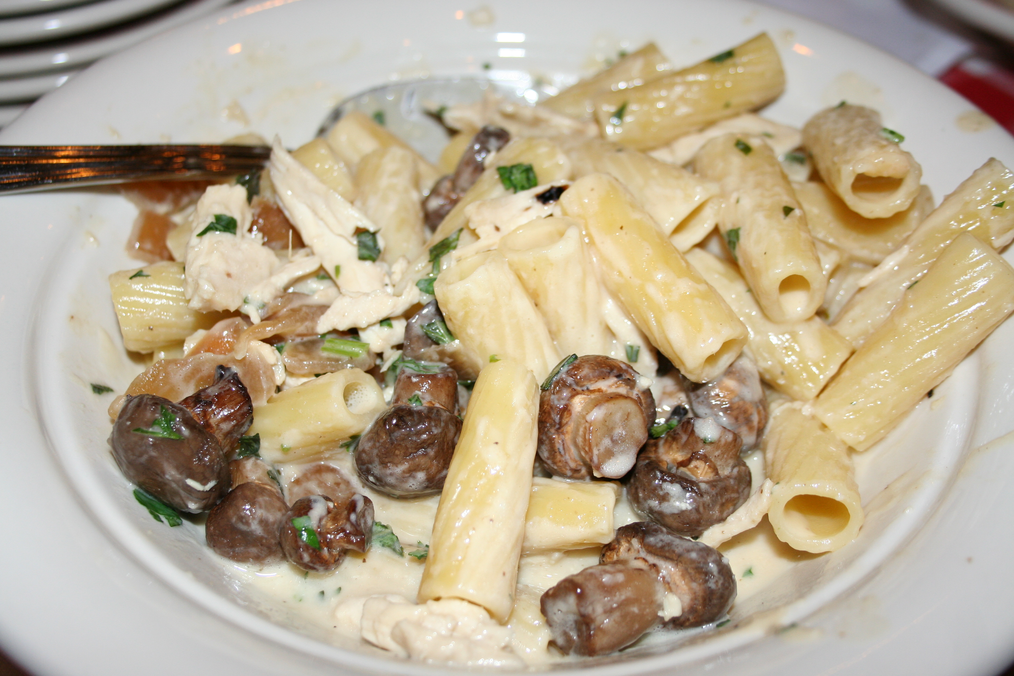 Rigitoni “D” with herb roasted chicken, mushrooms, marsala cream sauce and caramelized onions (Photo: Mark Heckathorn/DC on Heels)