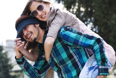 Best friends have the potential to be the best lovers. (Photo: beautybones.come)