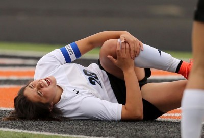 A study by researchers from The University of Texas Medical Branch at Galveston found women on the birth control pill are less likely to suffer ACL injuries. (Photo: The Soccer Mom Manual)